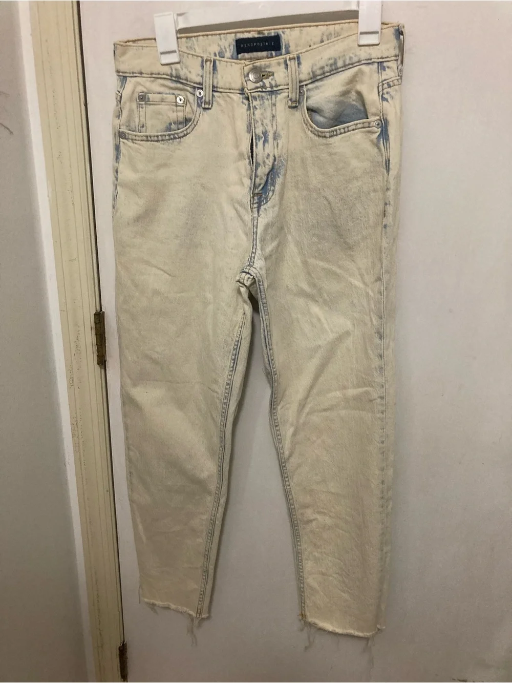 Aeropostale Women’s Stretch mom jean